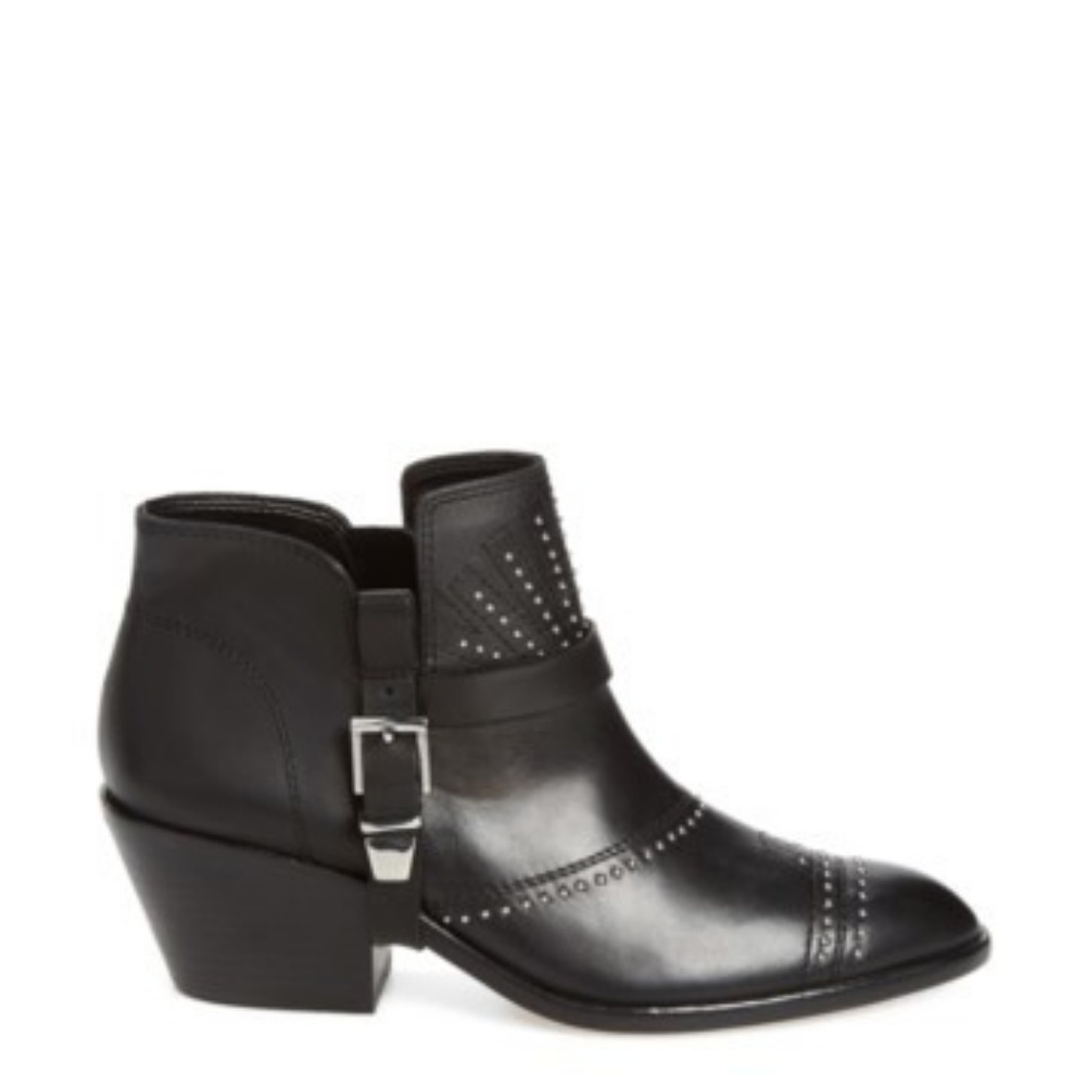 VINCE Camuto 'Dorintina' Bootie